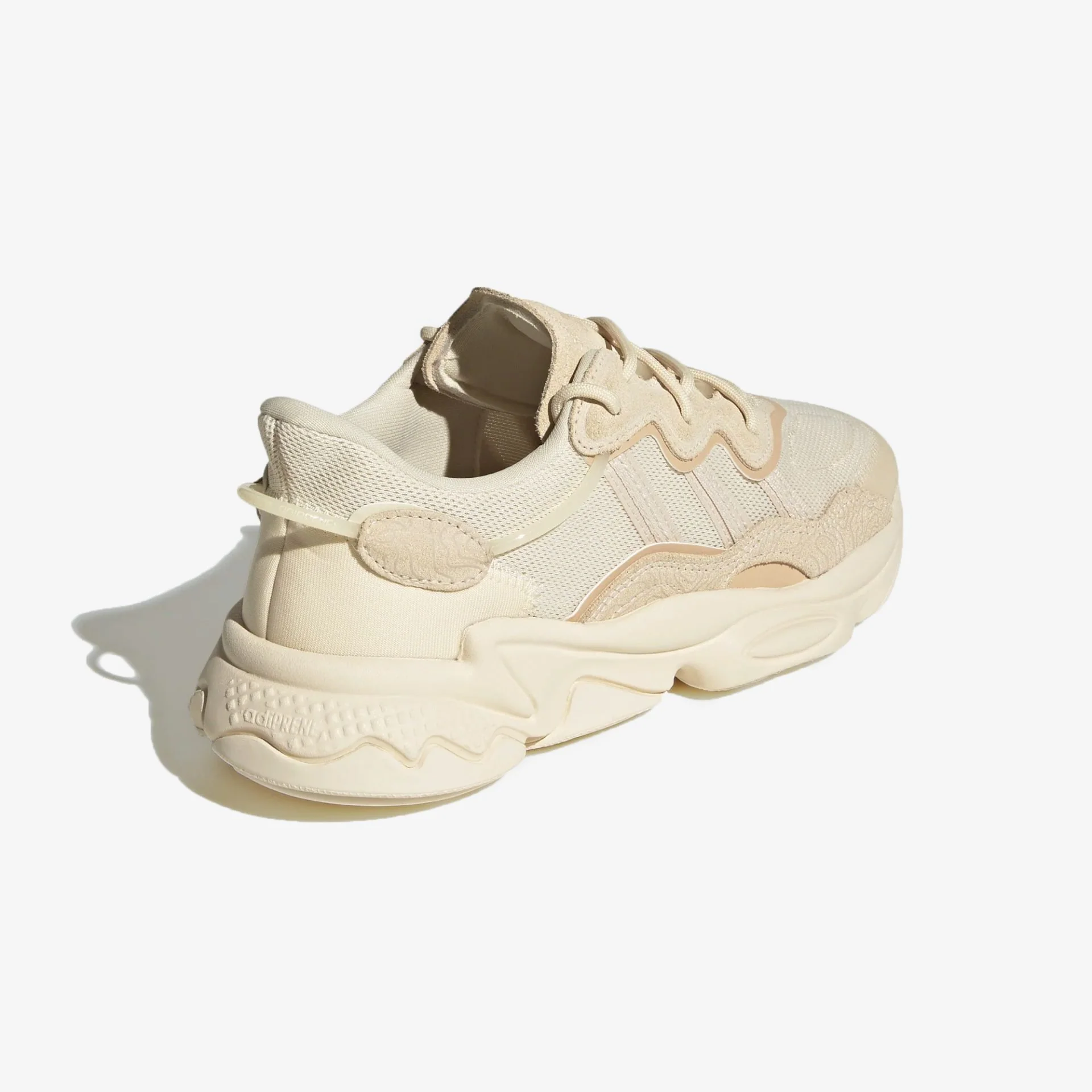Adidas Originals | OZWEEGO { ECRU TINT / HALO BLUSH - Image 3