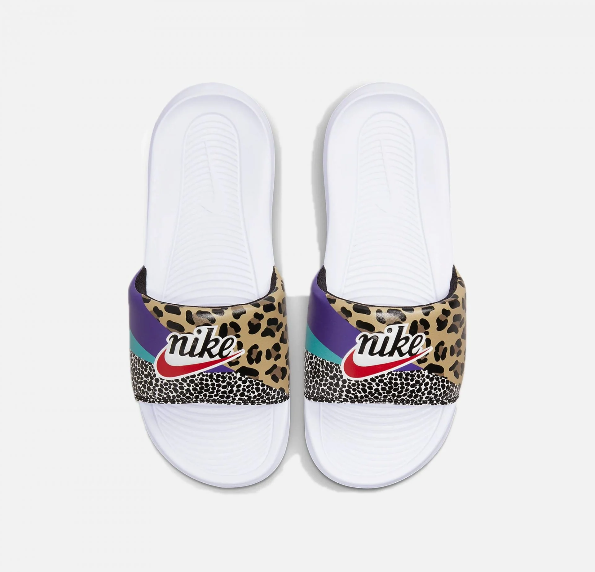 Nike | VICTORI ONE PRINTED SLIDE { ANIMAL PRINT - Image 2