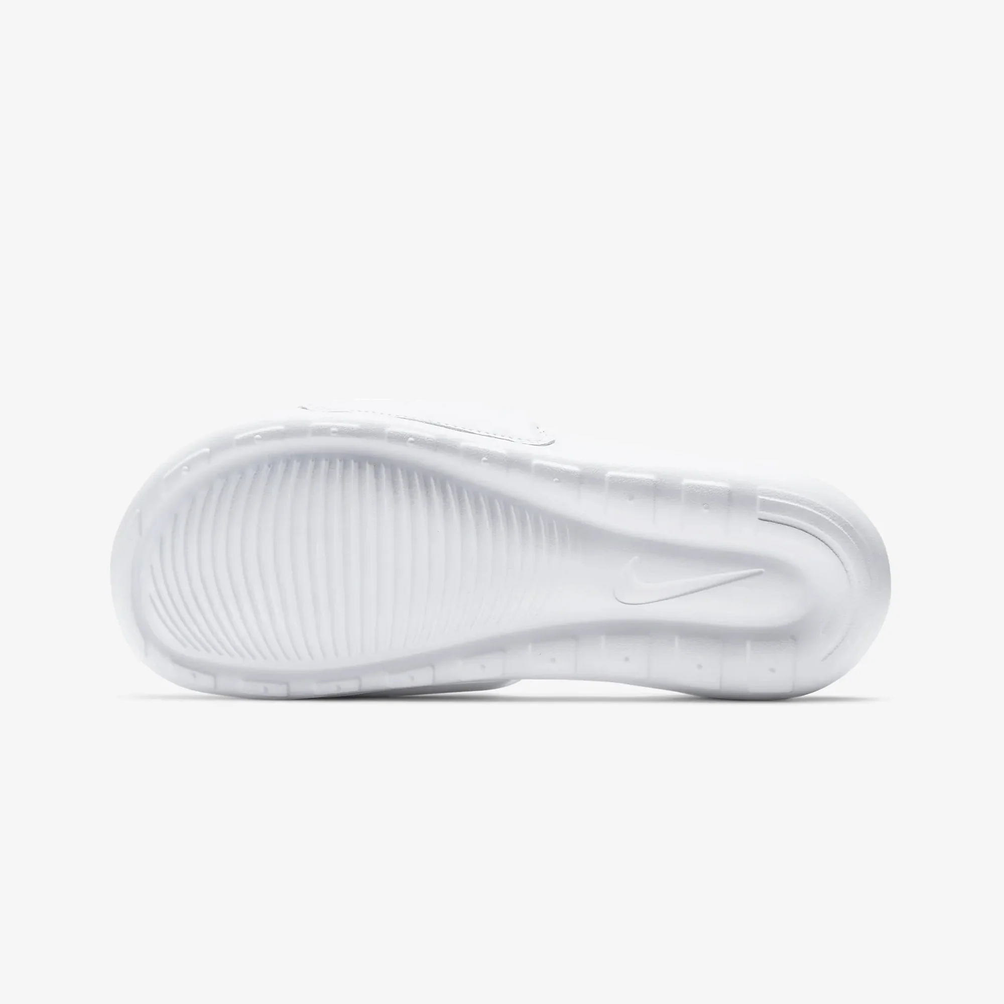 Nike | VICTORI ONE { WHITE - Image 5