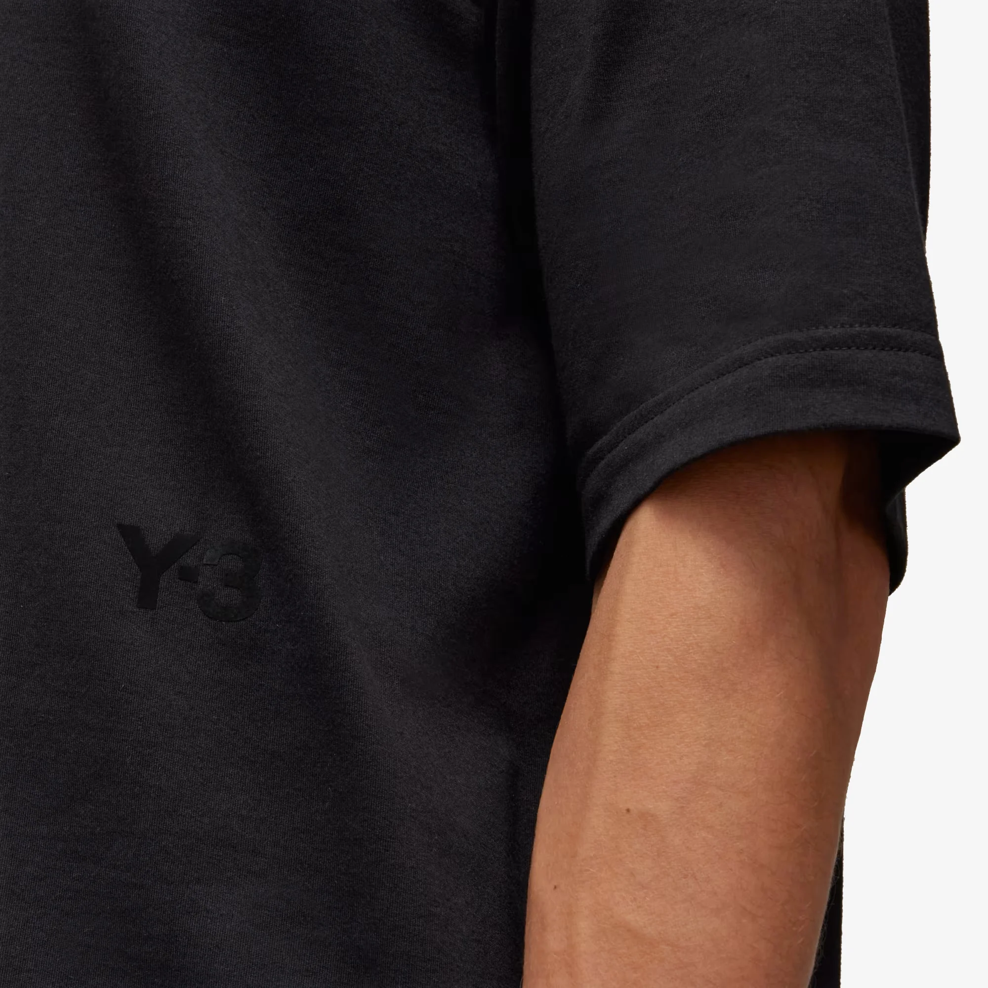 Y-3 | BOXY SHORT SLEEVE TEE { BLACK - Image 3